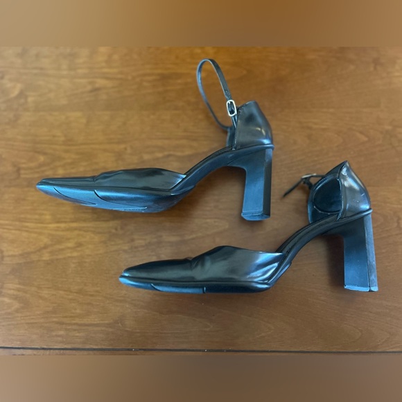 Studio Pollini Pump - Picture 2 of 8